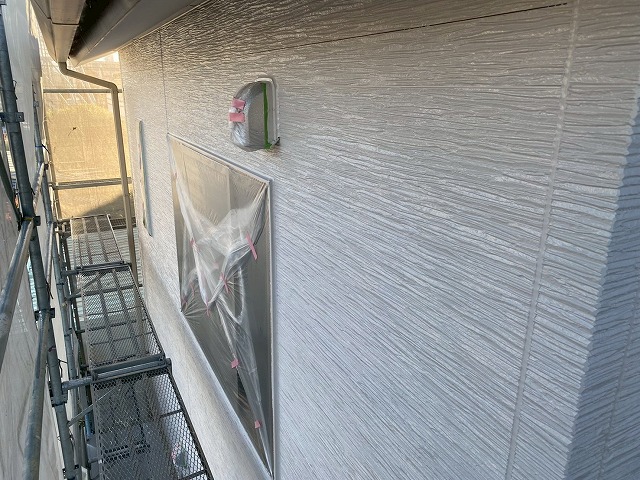 三度塗り目の外壁